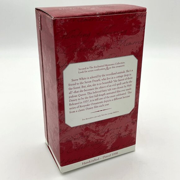 Hallmark Disney Snow White The Enchanted Memories Keepsake Vintage Ornament 1998 - Picture 8 of 9